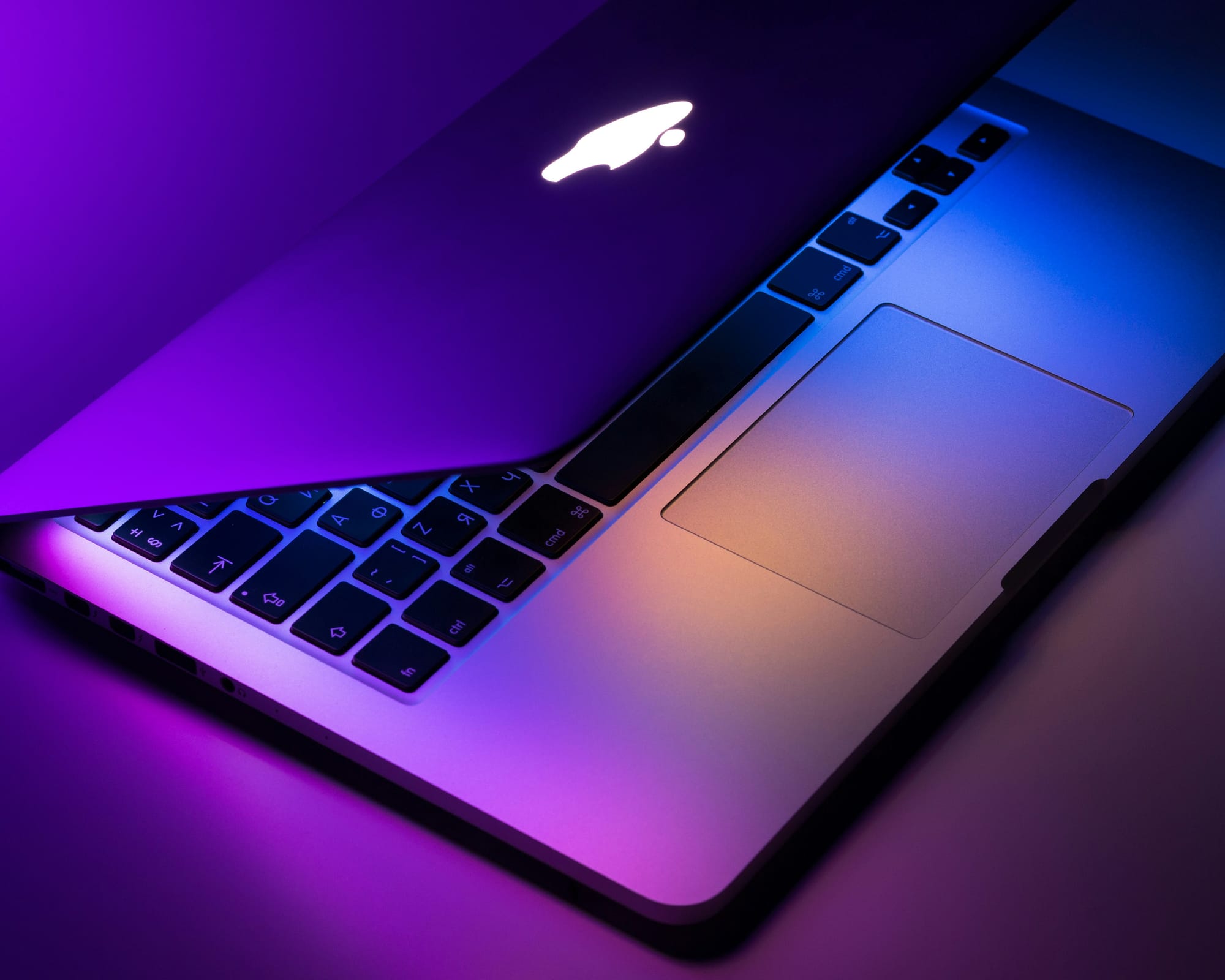 macbook-photo.jpg