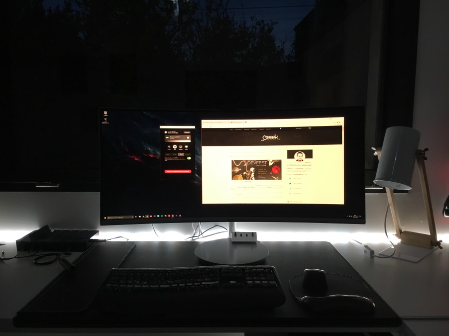 philips-hue-desktop.jpg