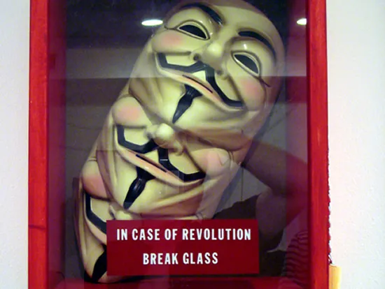 Le masque des Anonymous disponible à la Fnac